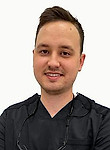 Врач Айдаров Дмитрий Андреевич