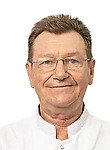 Врач Артамонов Игорь Дмитриевич
