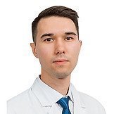 Врач Дюдюкин Роман Васильевич