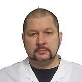 Врач Еникеев Бажен Римович
