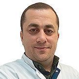 Врач Фараджов Эльчин Абдуллаевич 