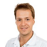 Врач Згирский Денис Олегович